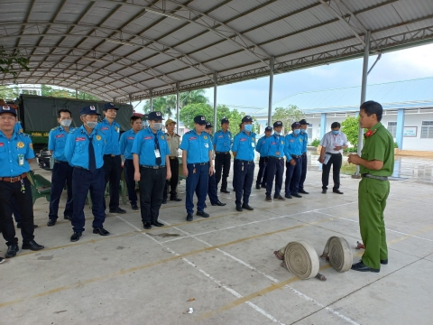 TẬP HUẤN CHỮA CHÁY NHÀ CAO TẦNG